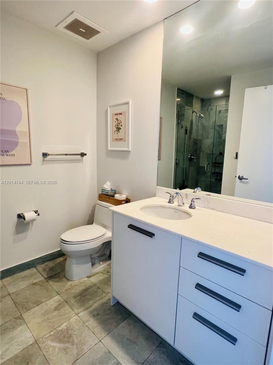 1060 Brickell Ave #3709, Miami FL 33131