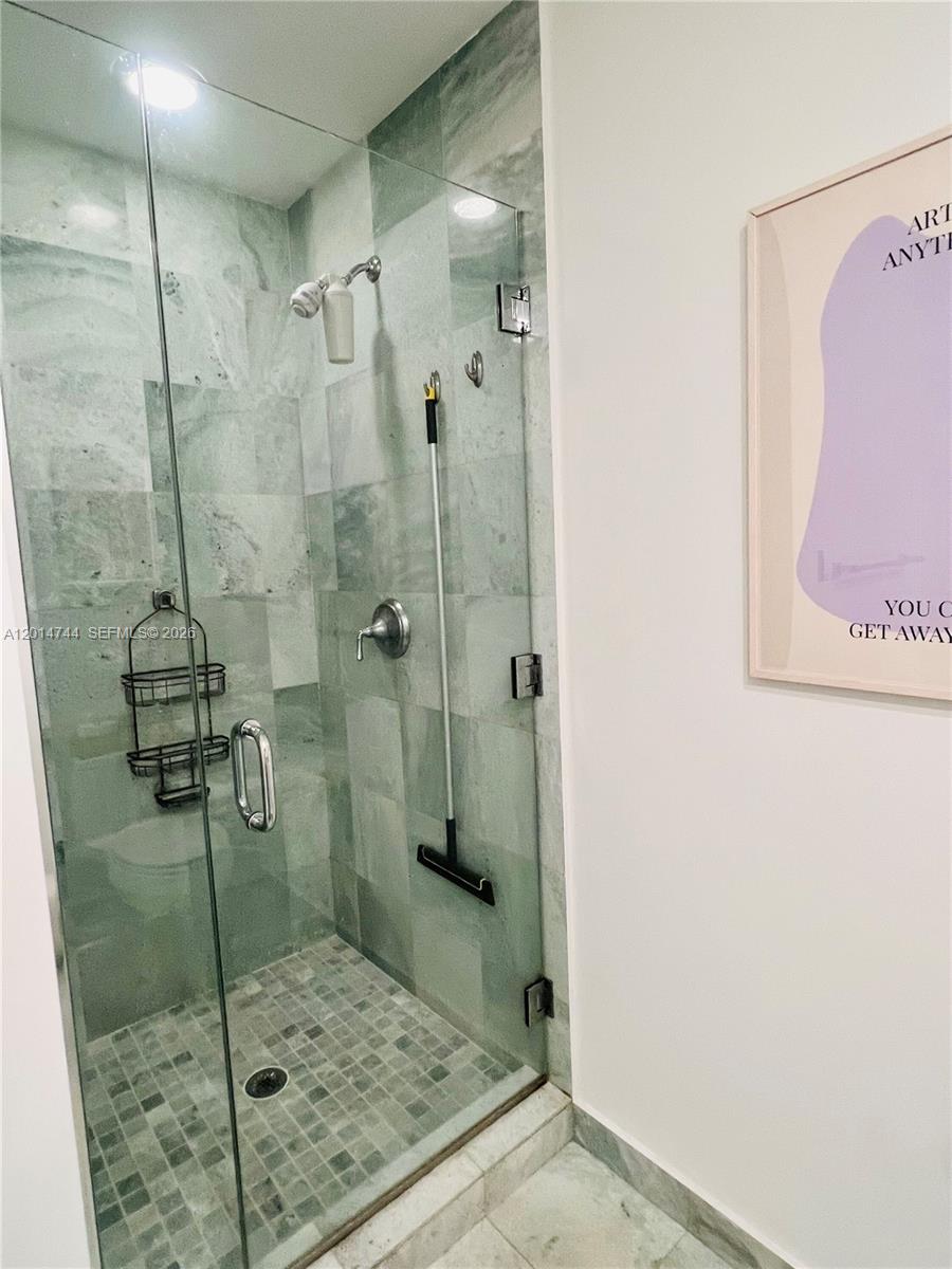 1060 Brickell Ave #3709, Miami FL 33131