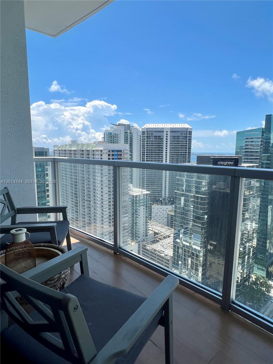 1060 Brickell Ave #3709, Miami FL 33131