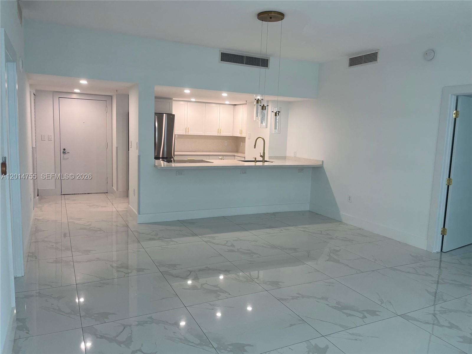 1800 N Bayshore Dr #614, Miami FL 33132