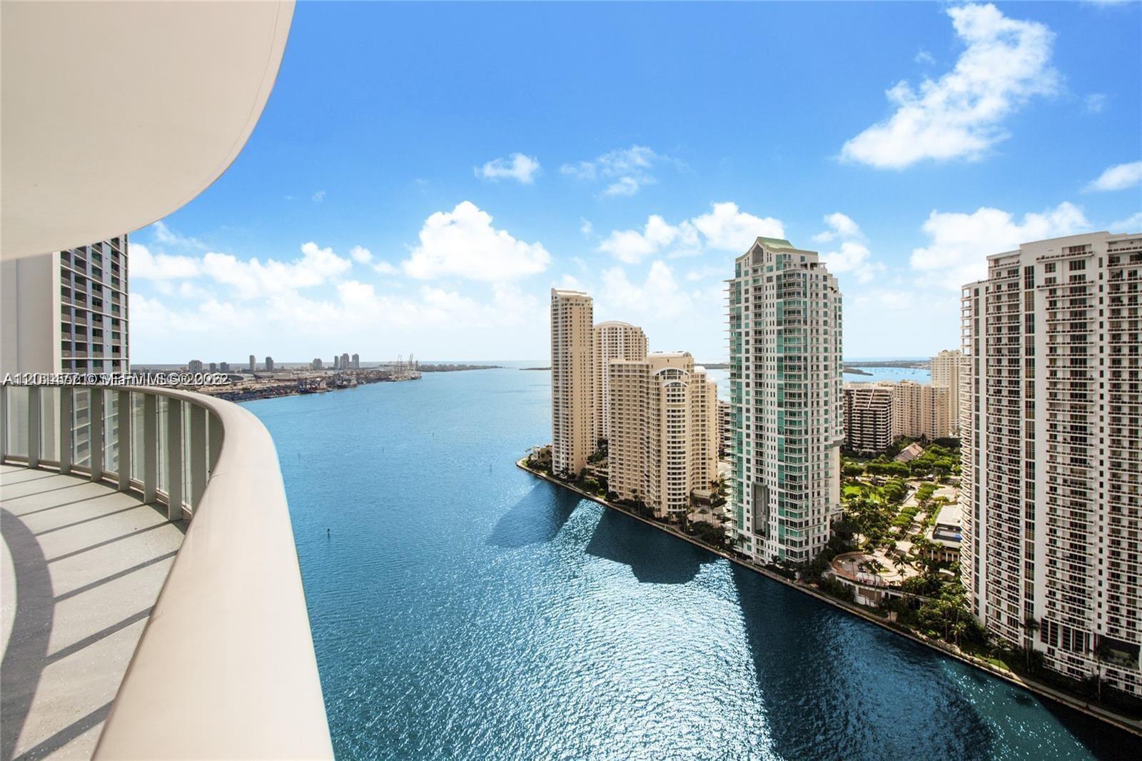 300 S Biscayne Blvd #T-3010, Miami FL 33131