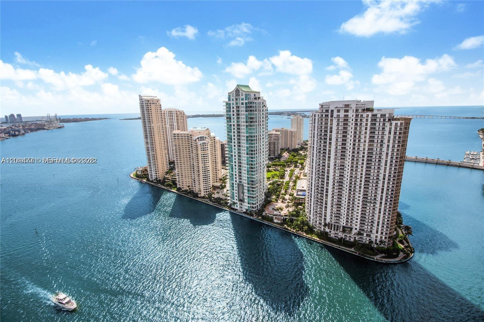 300 S Biscayne Blvd #T-3010, Miami FL 33131