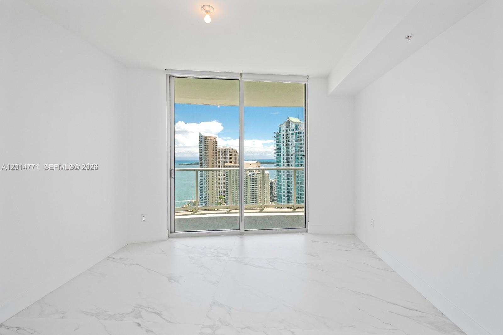 300 S Biscayne Blvd #T-3010, Miami FL 33131