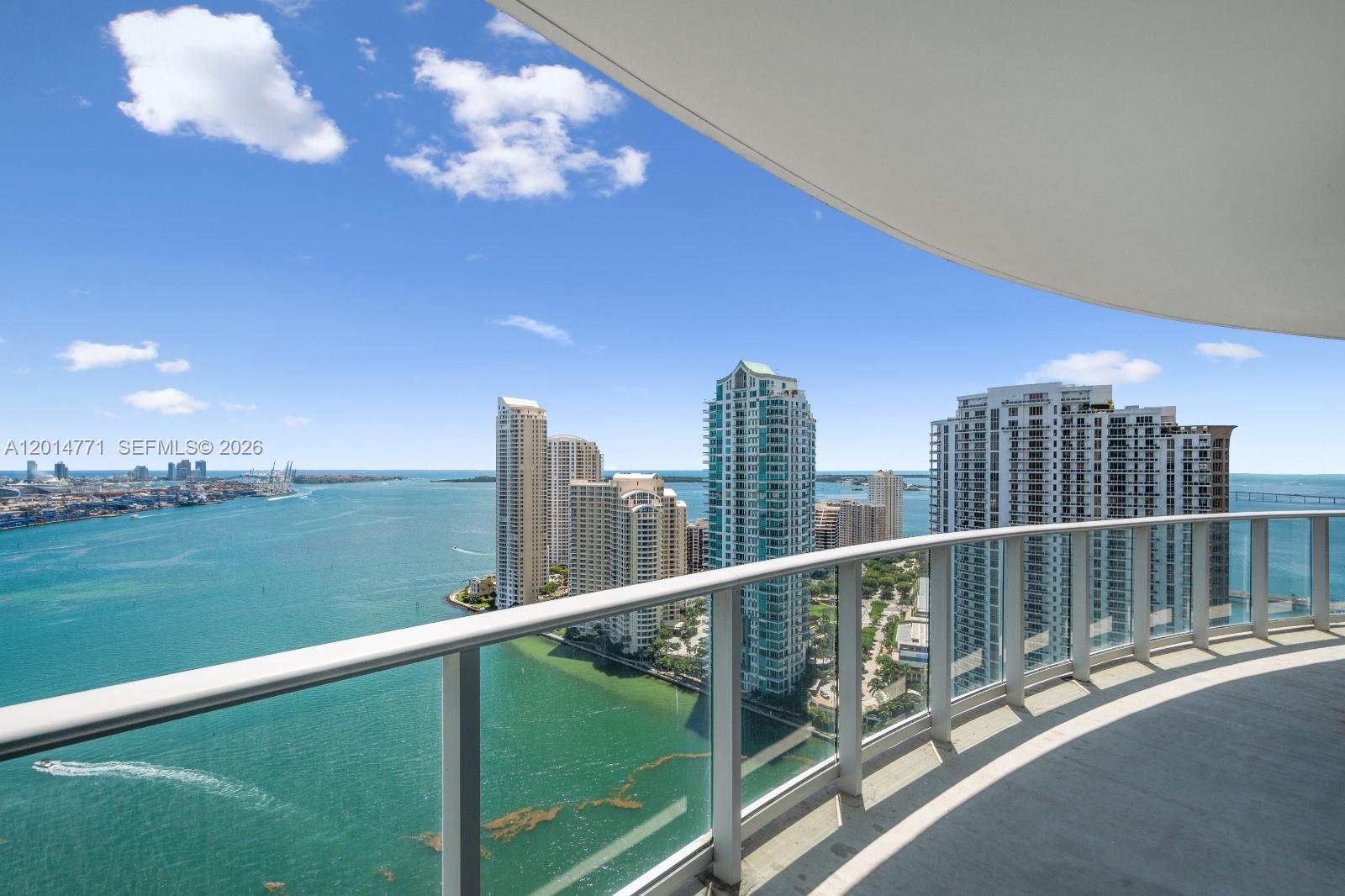 300 S Biscayne Blvd #T-3010, Miami FL 33131