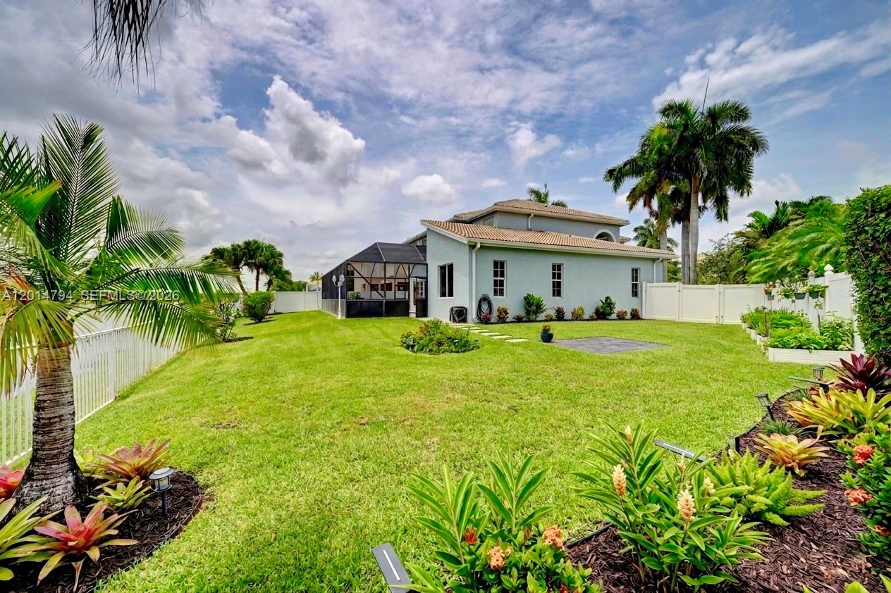 1580 SW 164th Ave, Pembroke Pines FL 33027