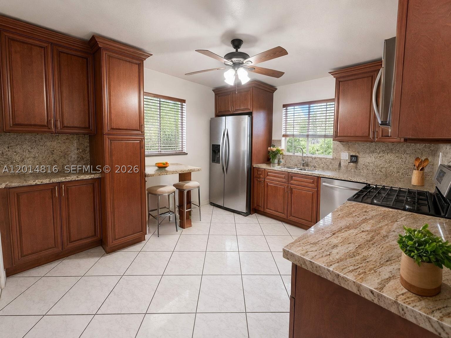 951 E 18th St, Hialeah FL 33013