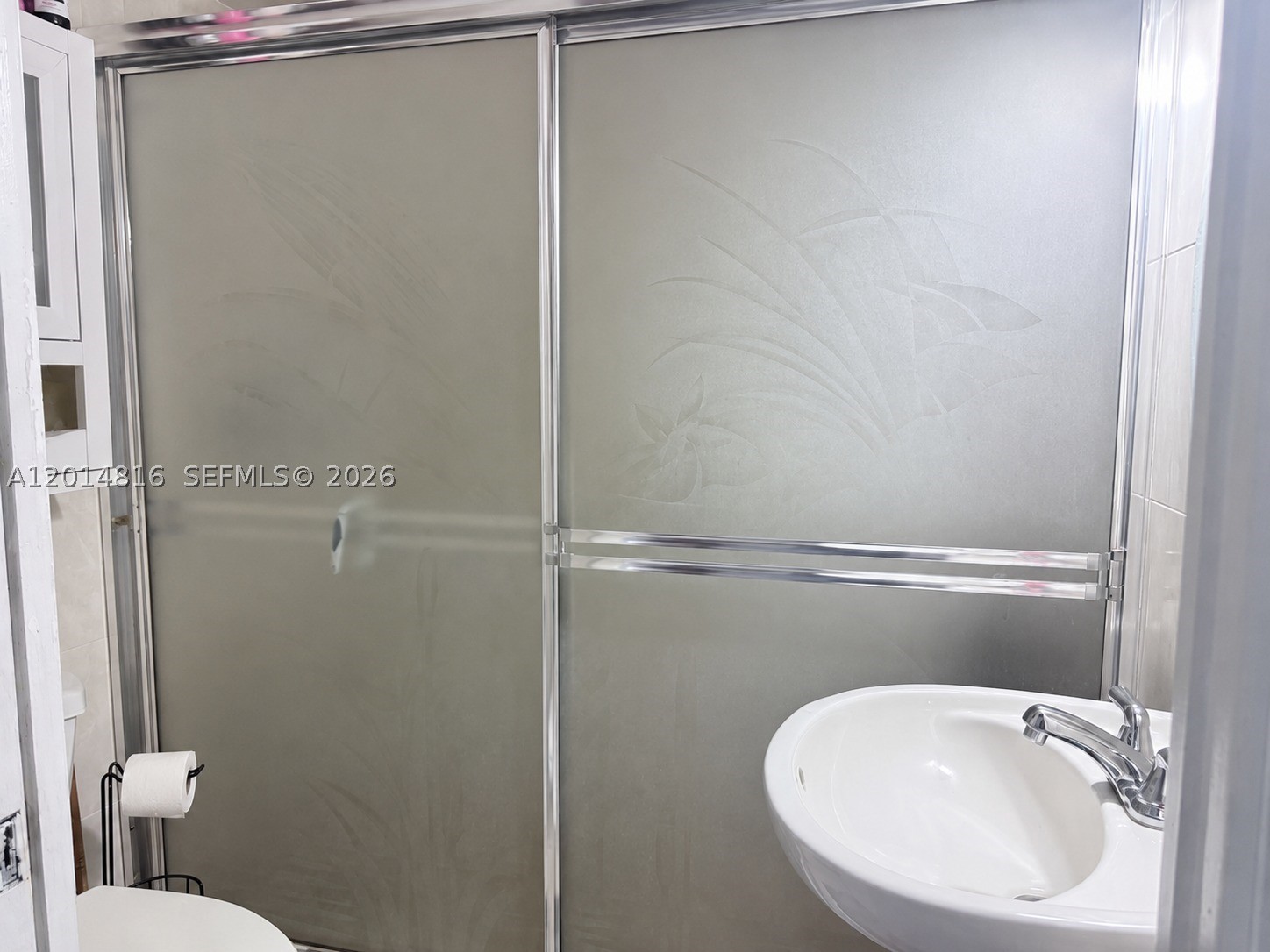 951 E 18th St, Hialeah FL 33013