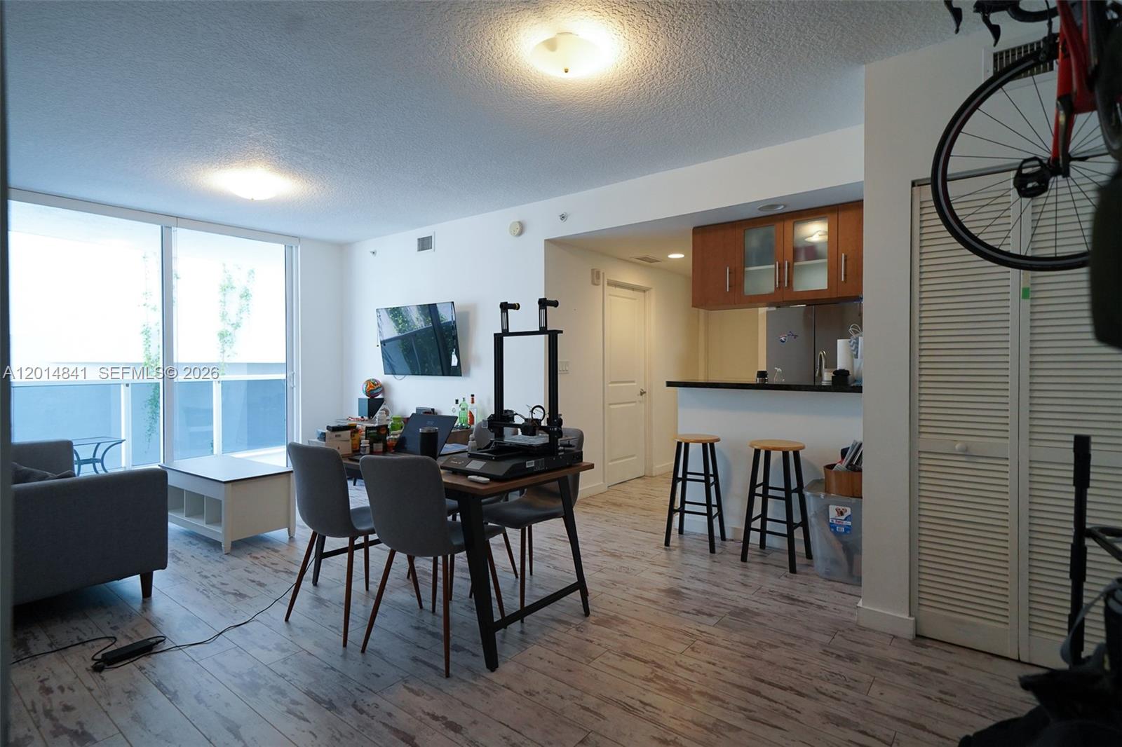 601 NE 23rd St #607, Miami FL 33137