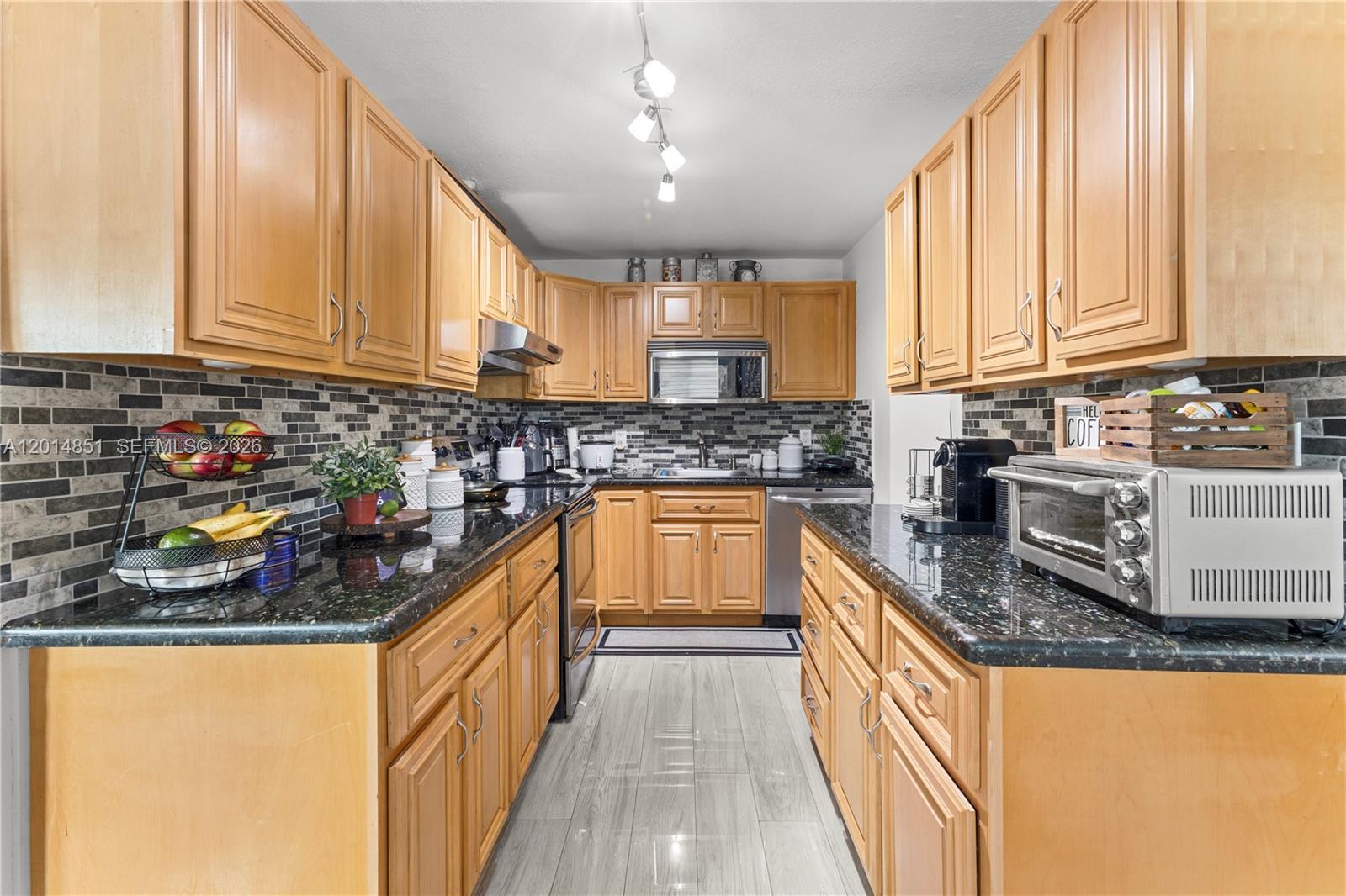 4230 SW 111th Ave, Miami FL 33165