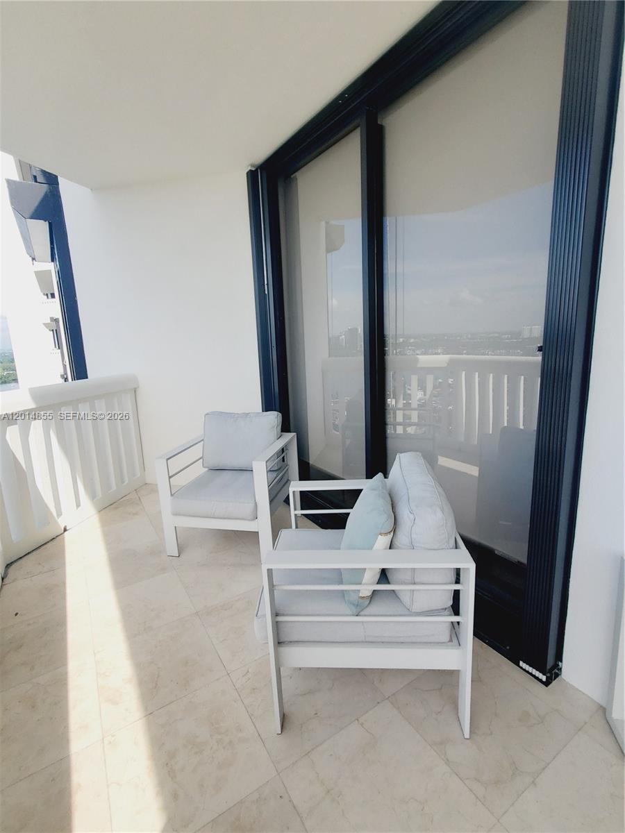 2000 Island Blvd #2703, Aventura FL 33160