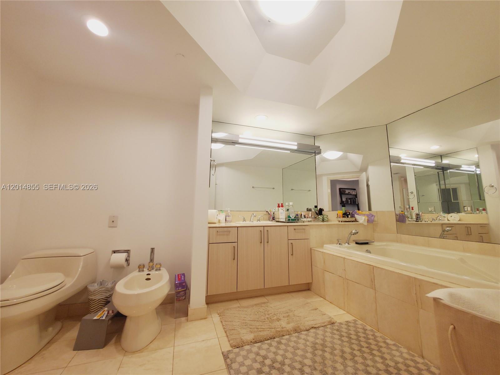 2000 Island Blvd #2703, Aventura FL 33160