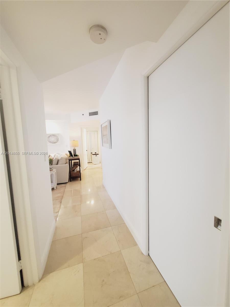 2000 Island Blvd #2703, Aventura FL 33160