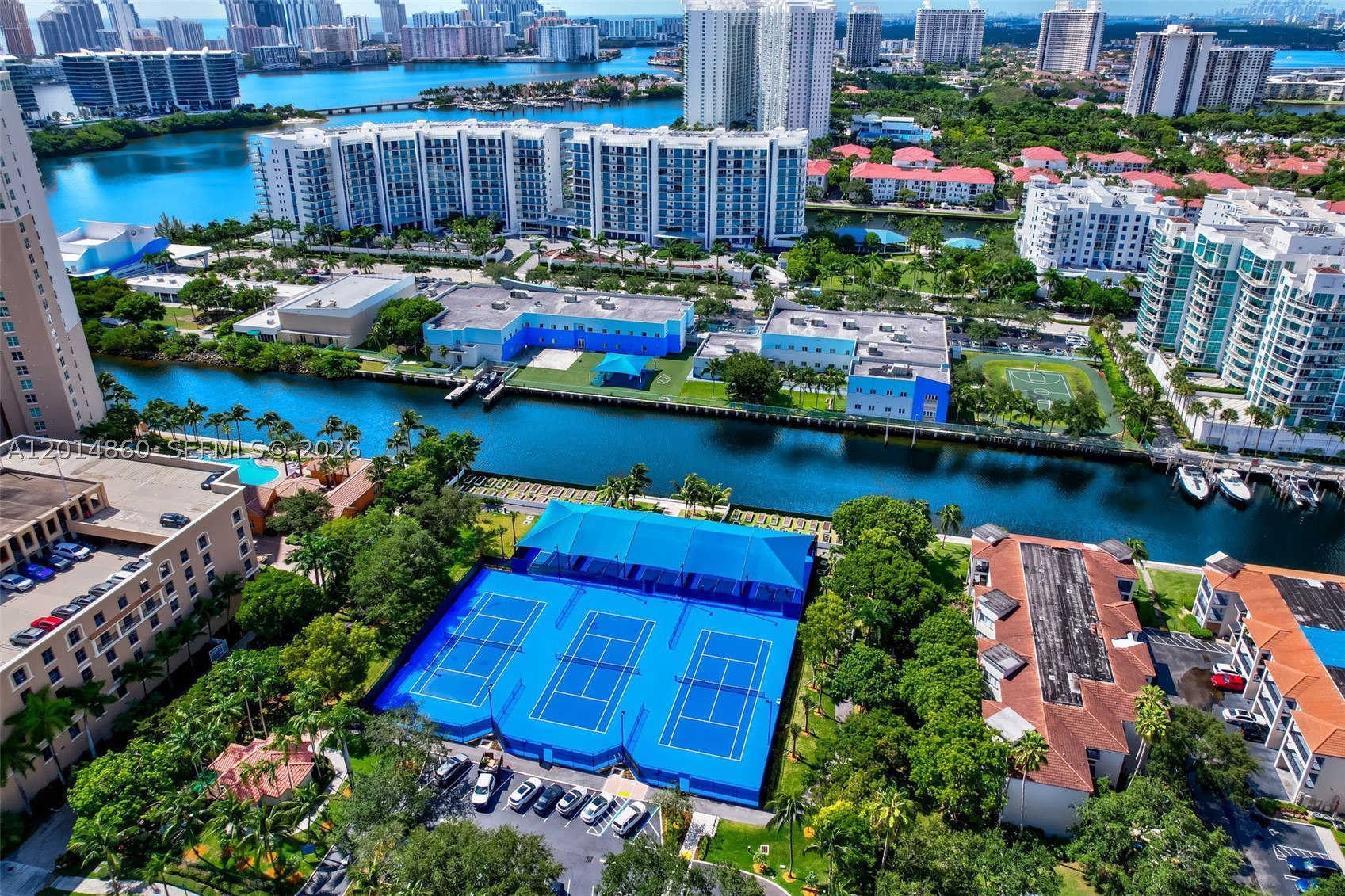 3330 NE 190th St #1817, Aventura FL 33180