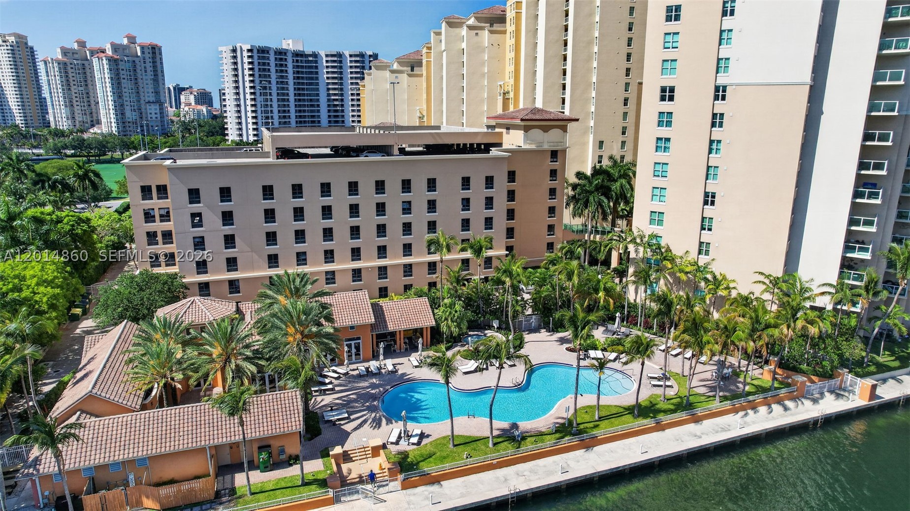 3330 NE 190th St #1817, Aventura FL 33180