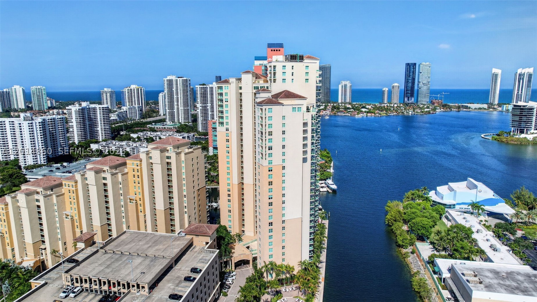 3330 NE 190th St #1817, Aventura FL 33180
