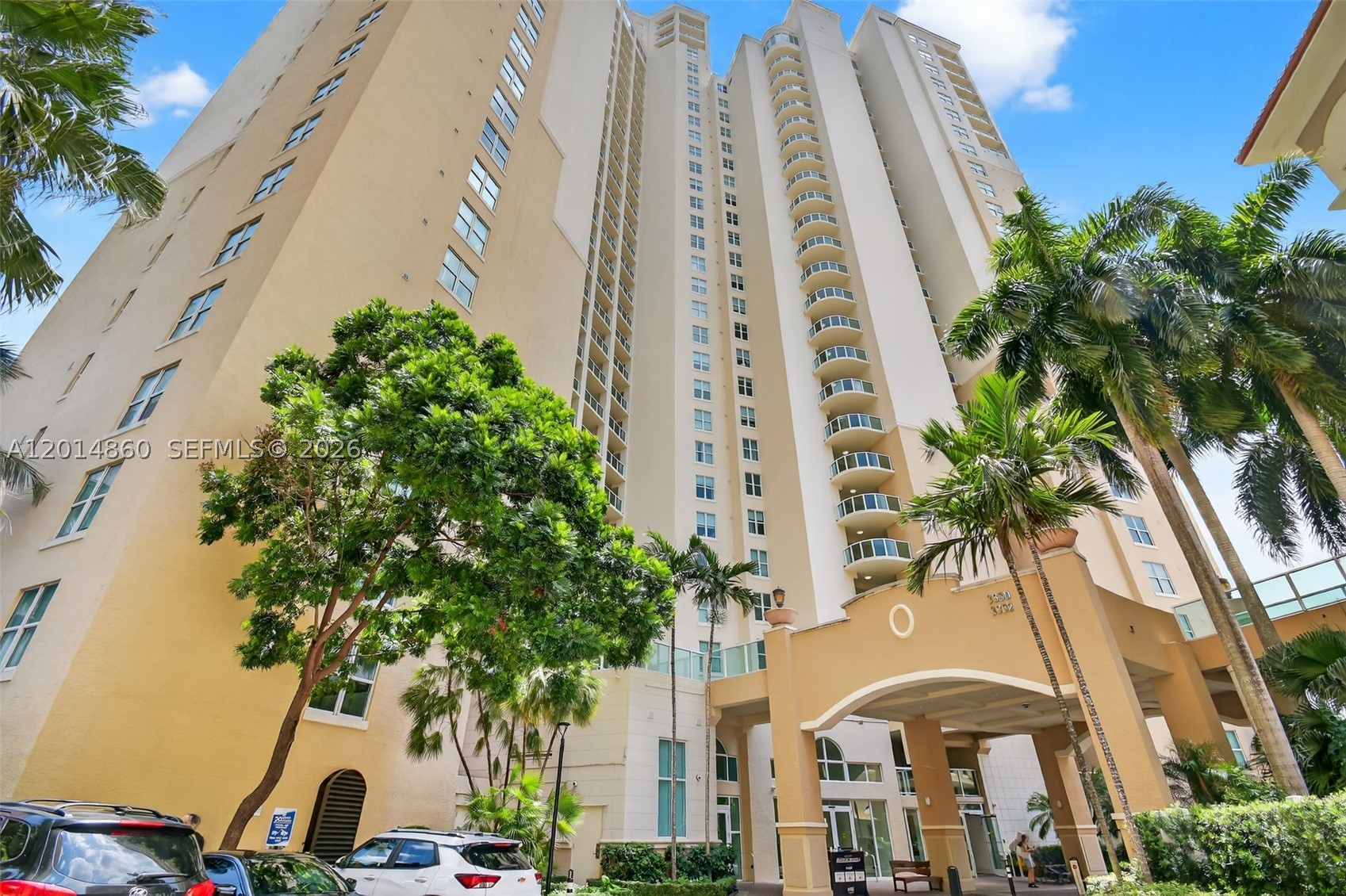 3330 NE 190th St #1817, Aventura FL 33180