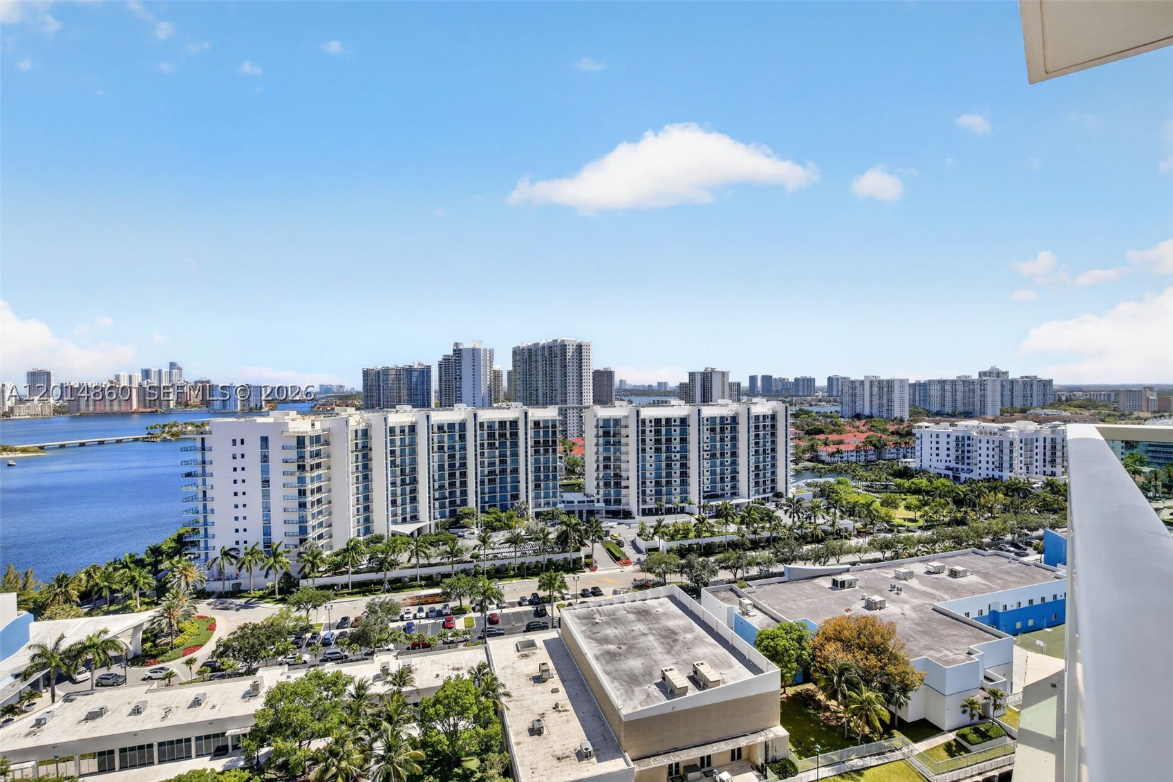 3330 NE 190th St #1817, Aventura FL 33180