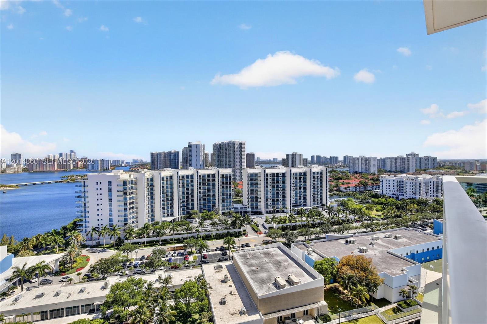 3330 NE 190th St #1817, Aventura FL 33180