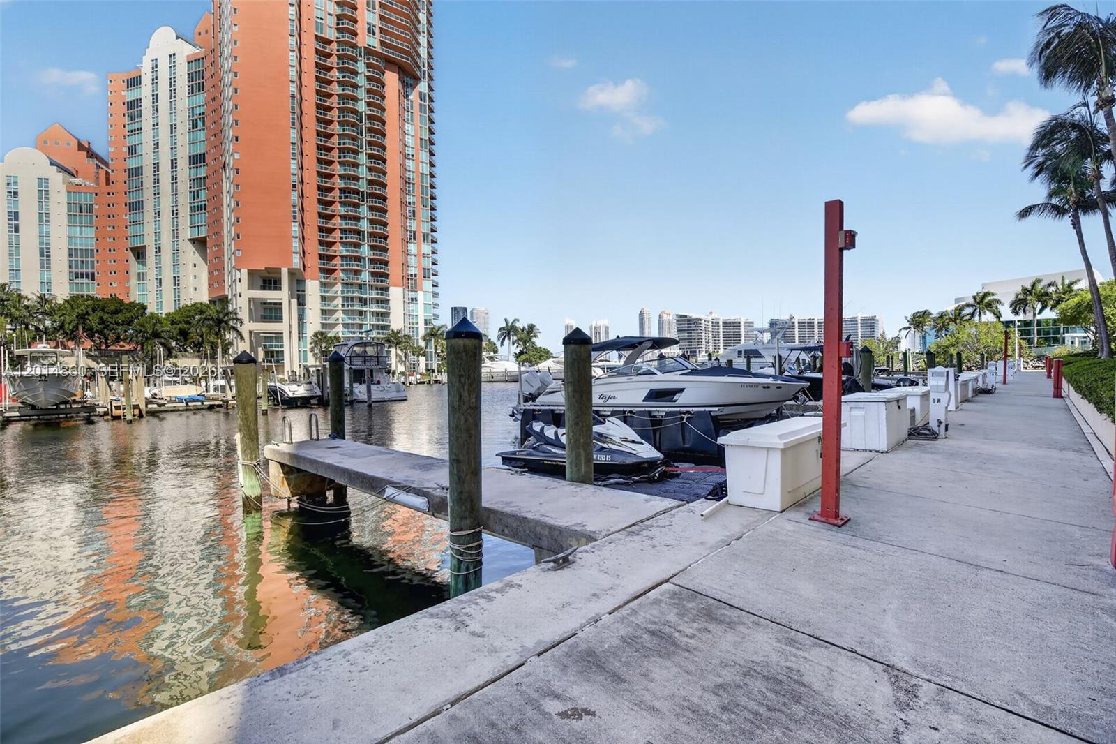 3330 NE 190th St #1817, Aventura FL 33180