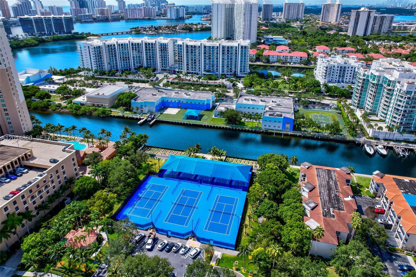 3330 NE 190th St #1817, Aventura FL 33180