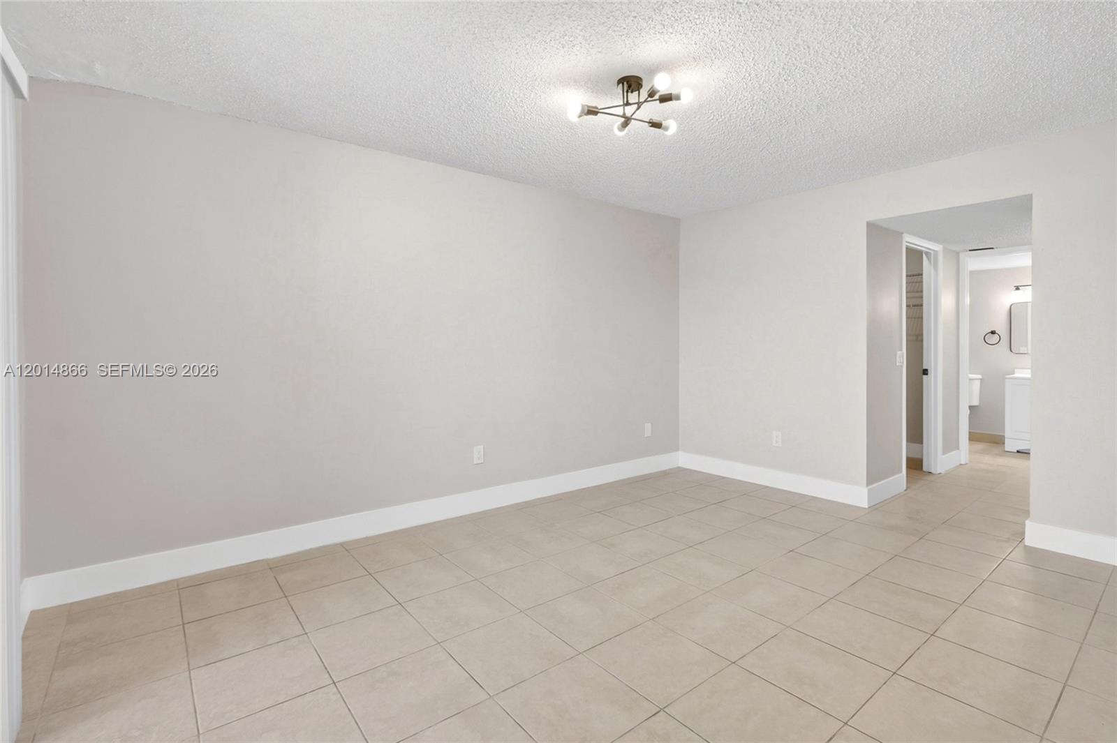 800 Independence Dr #800F, Homestead FL 33034