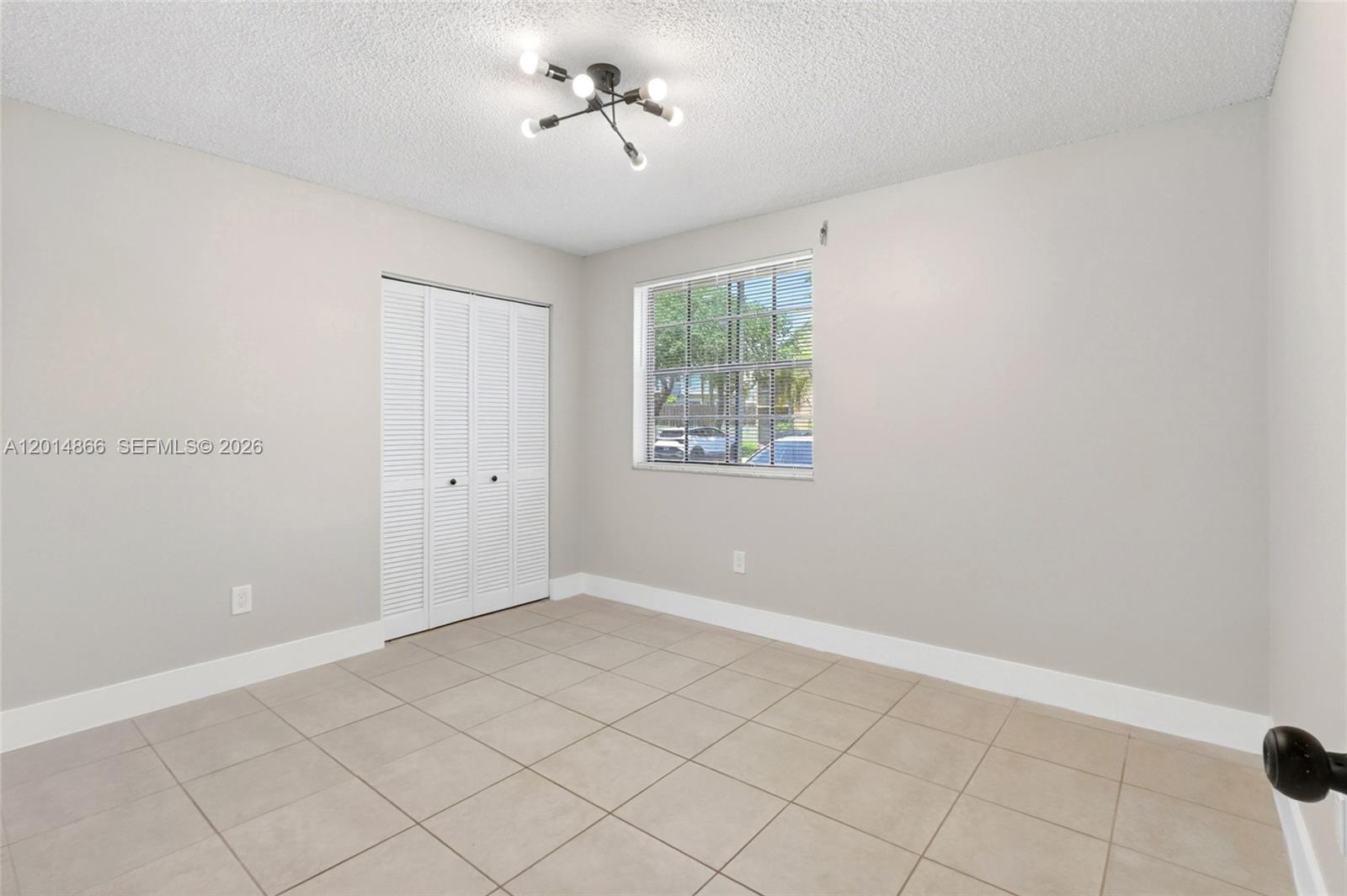 800 Independence Dr #800F, Homestead FL 33034