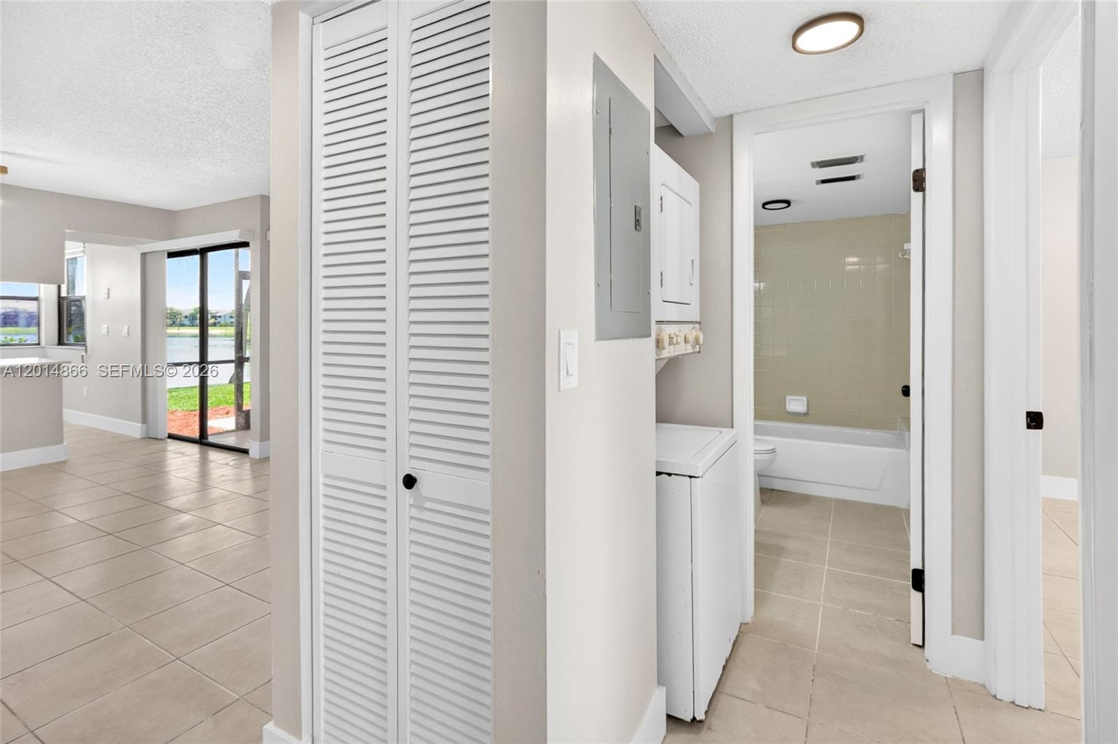 800 Independence Dr #800F, Homestead FL 33034