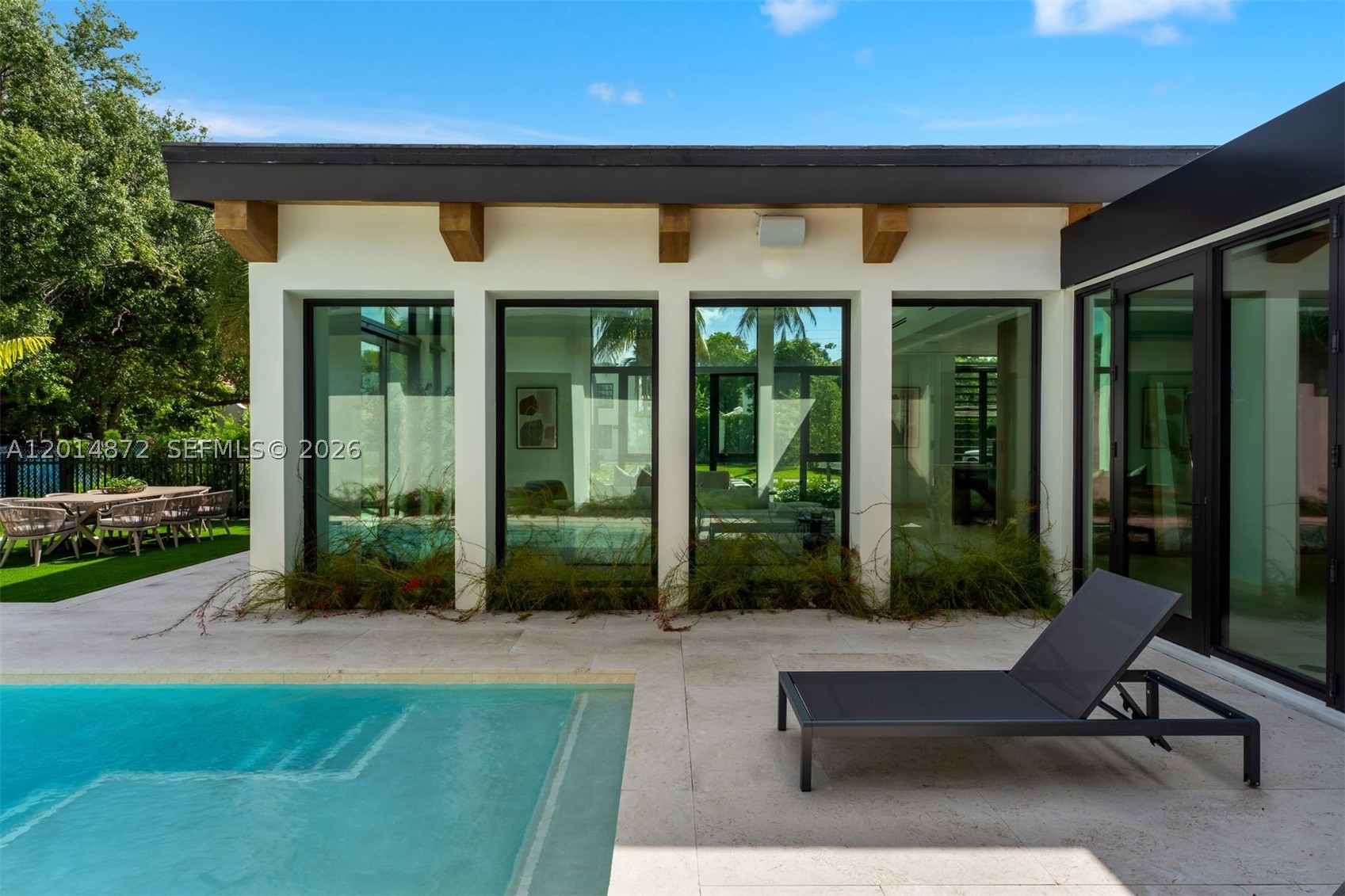 6716 San Vicente St, Coral Gables FL 33146