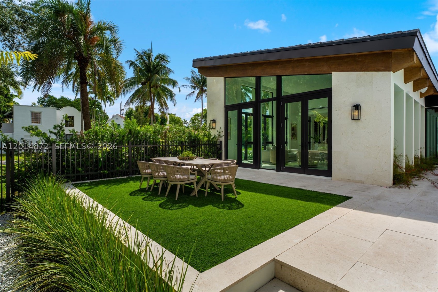6716 San Vicente St, Coral Gables FL 33146