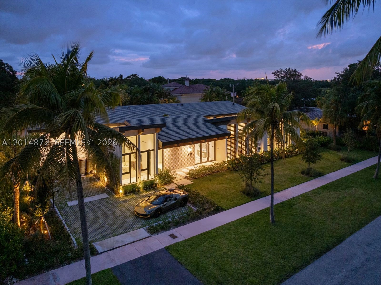 6716 San Vicente St, Coral Gables FL 33146