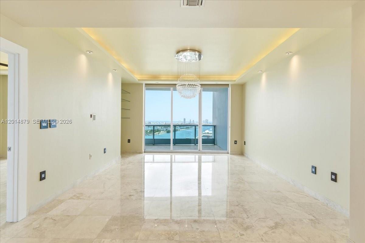 900 Biscayne Blvd #3709, Miami FL 33132