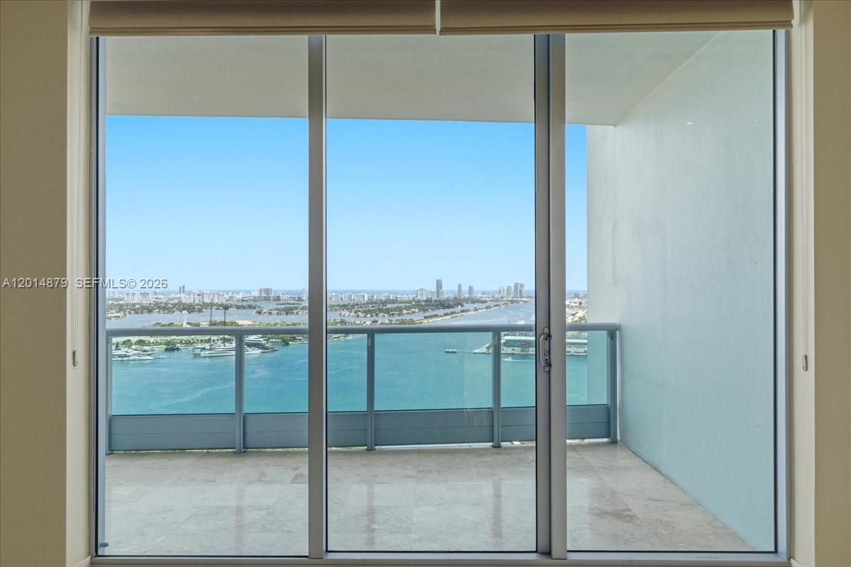 900 Biscayne Blvd #3709, Miami FL 33132