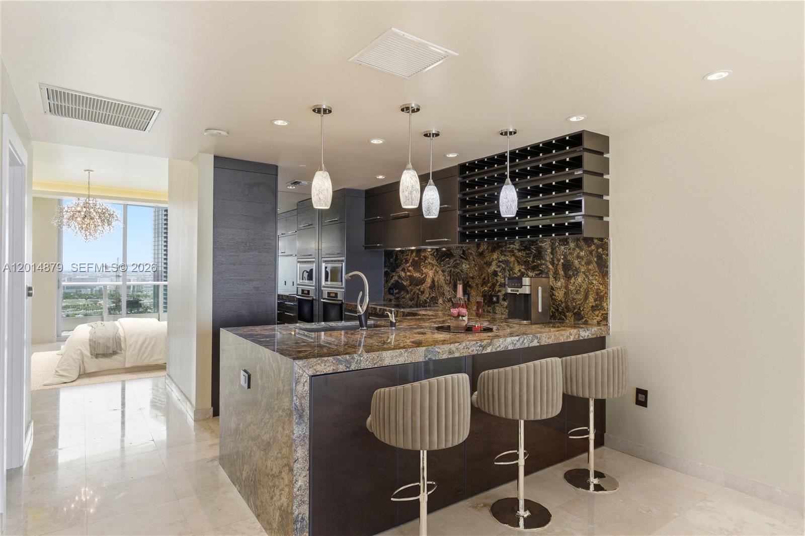 900 Biscayne Blvd #3709, Miami FL 33132