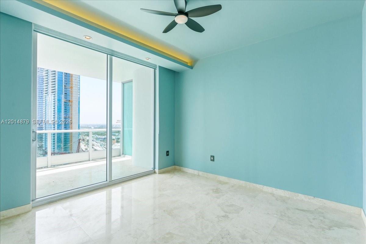 900 Biscayne Blvd #3709, Miami FL 33132