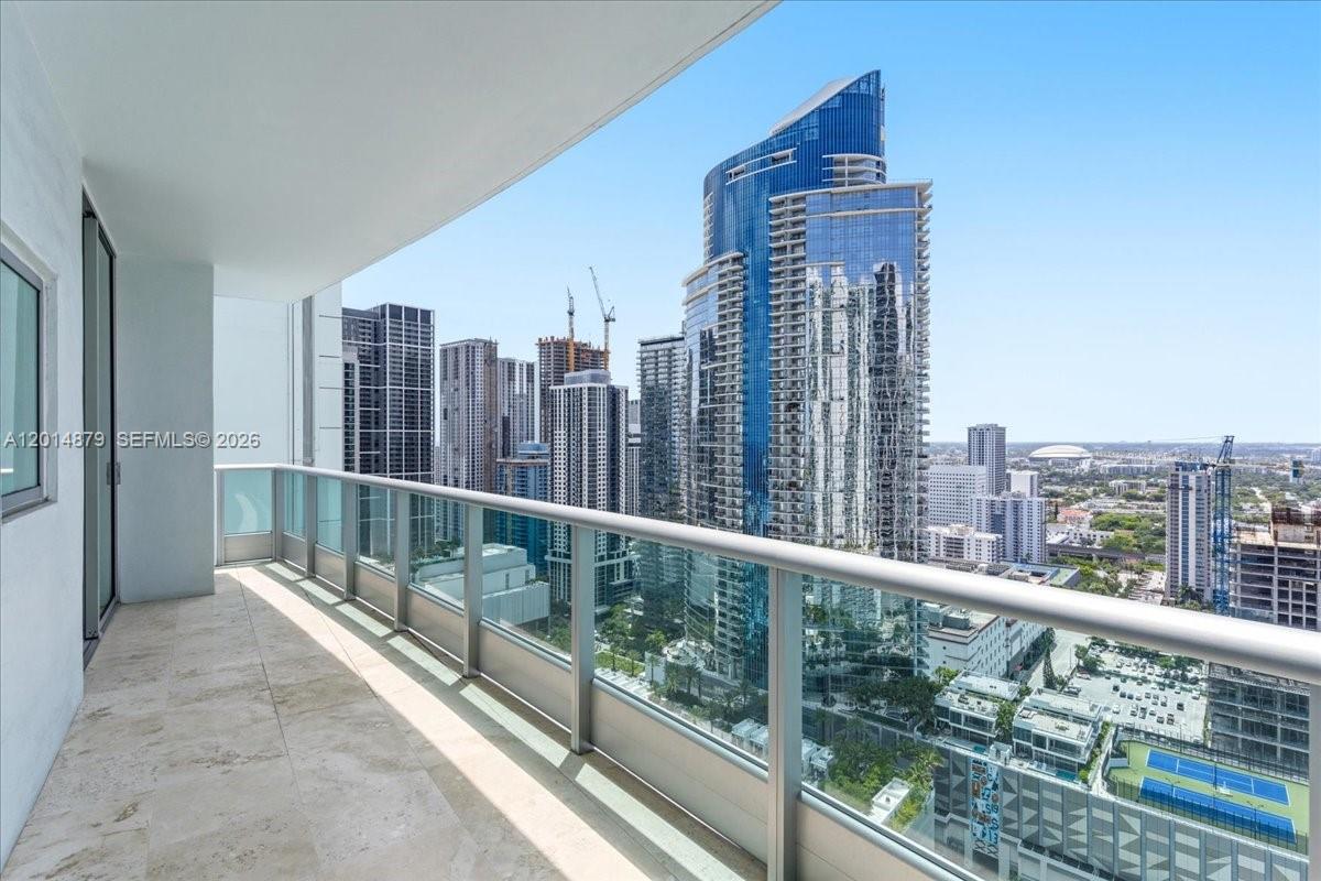 900 Biscayne Blvd #3709, Miami FL 33132