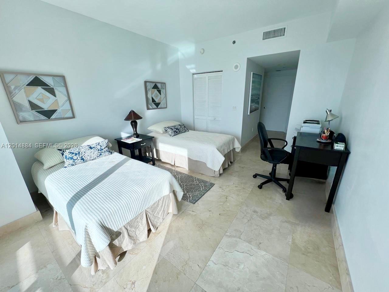 950 Brickell Bay Dr #2711, Miami FL 33131