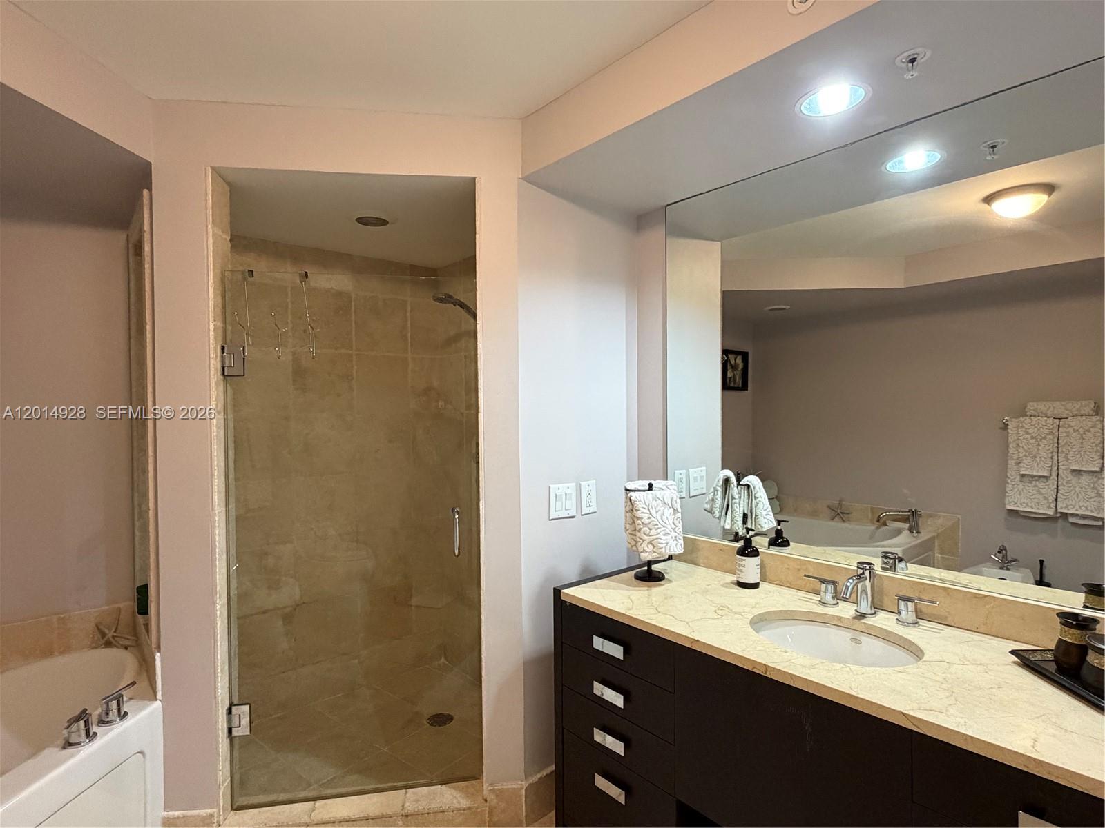18201 Collins Ave #1908, Sunny Isles Beach FL 33160
