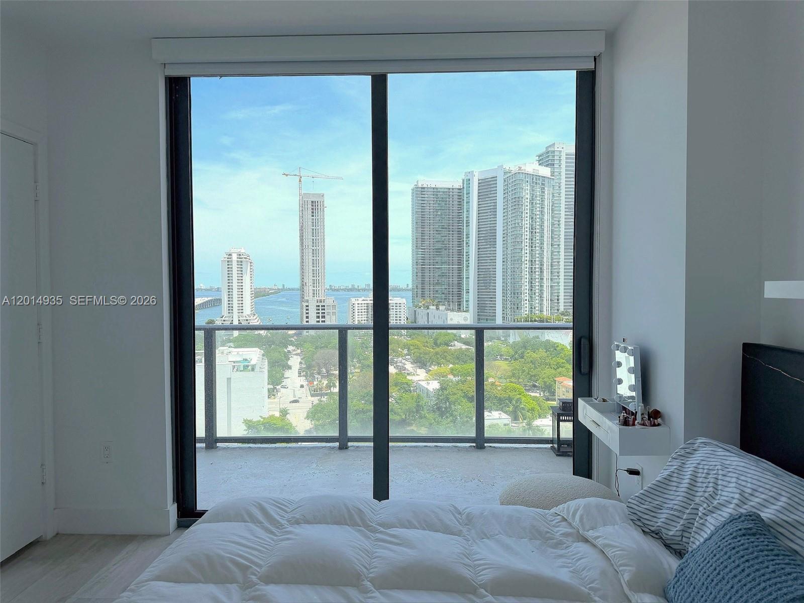 121 NE 34th St #1605, Miami FL 33137