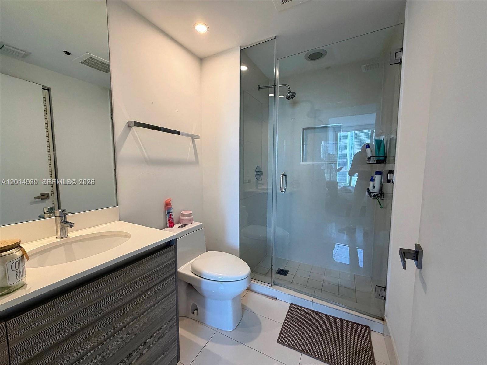 121 NE 34th St #1605, Miami FL 33137