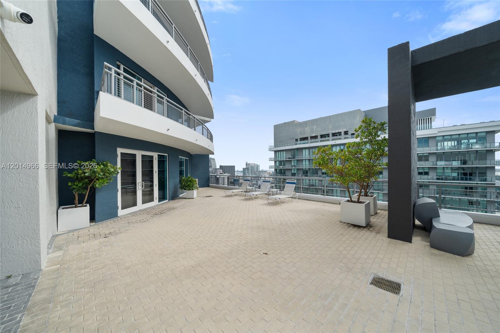 60 SW 13th St #4008, Miami FL 33130