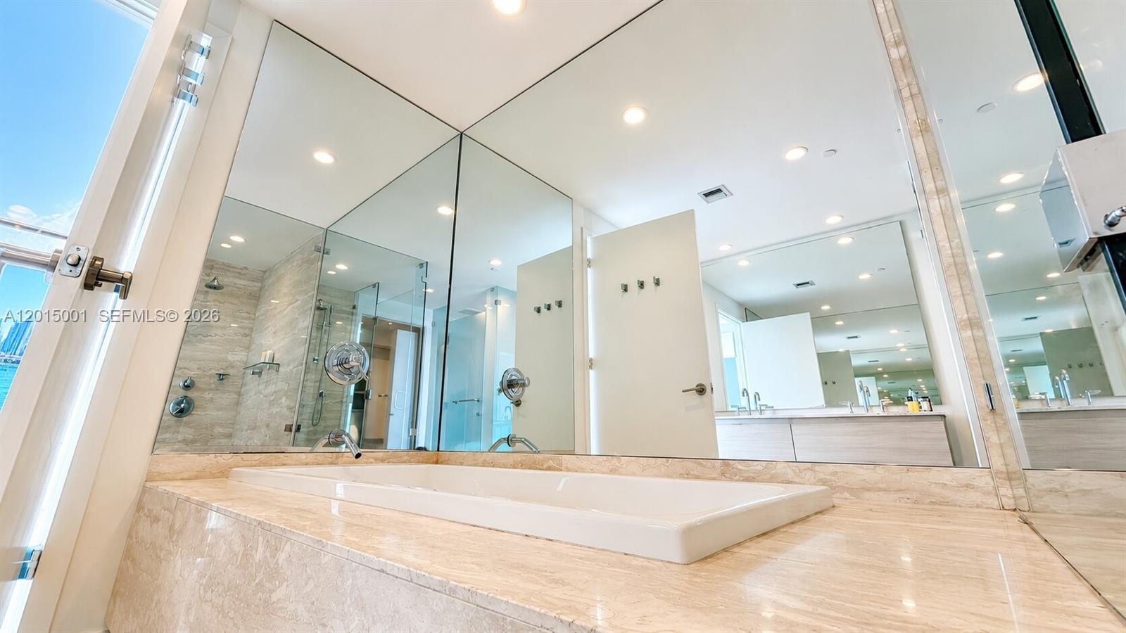 2900 NE 7th Ave #3207, Miami FL 33137
