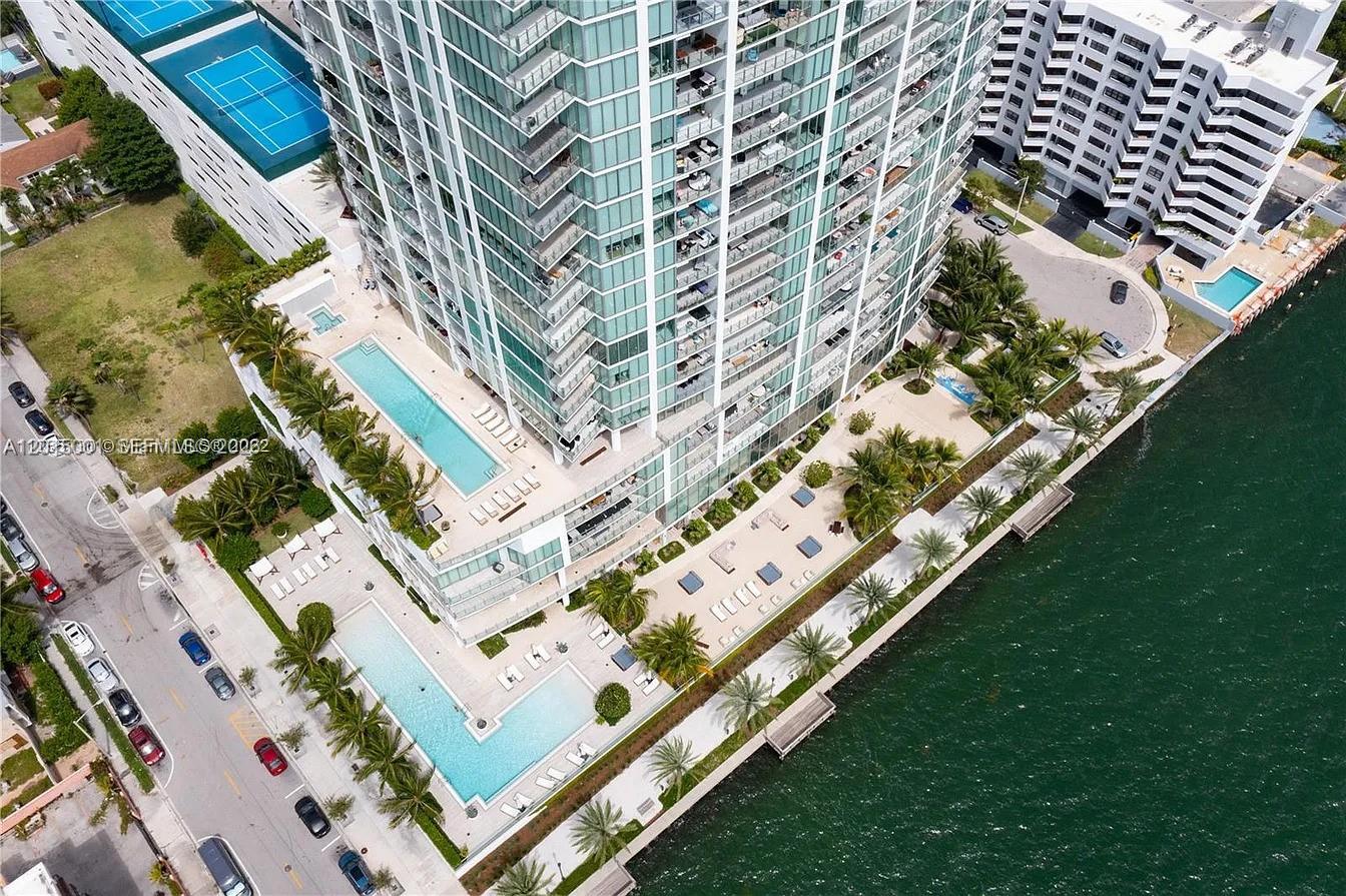 2900 NE 7th Ave #3207, Miami FL 33137