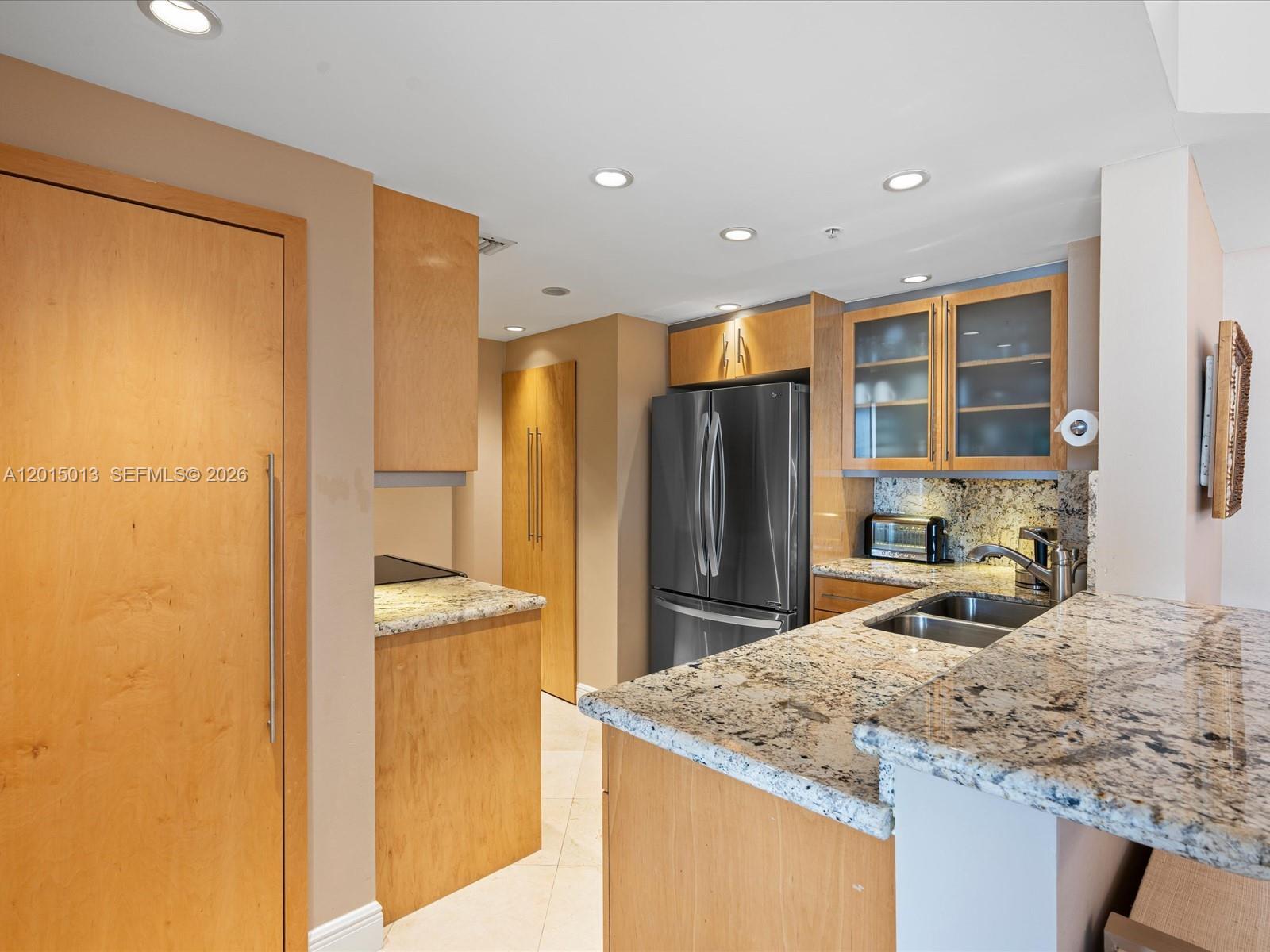 701 Brickell Key Blvd #2511, Miami FL 33131