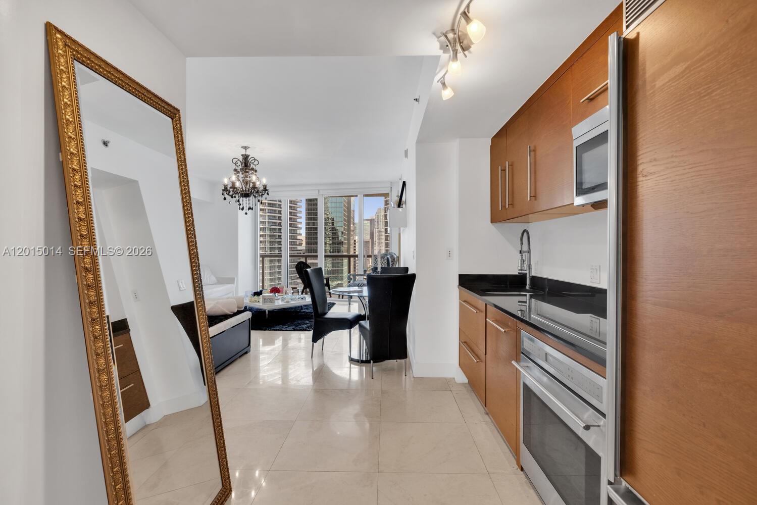 475 Brickell Ave #2610, Miami FL 33131