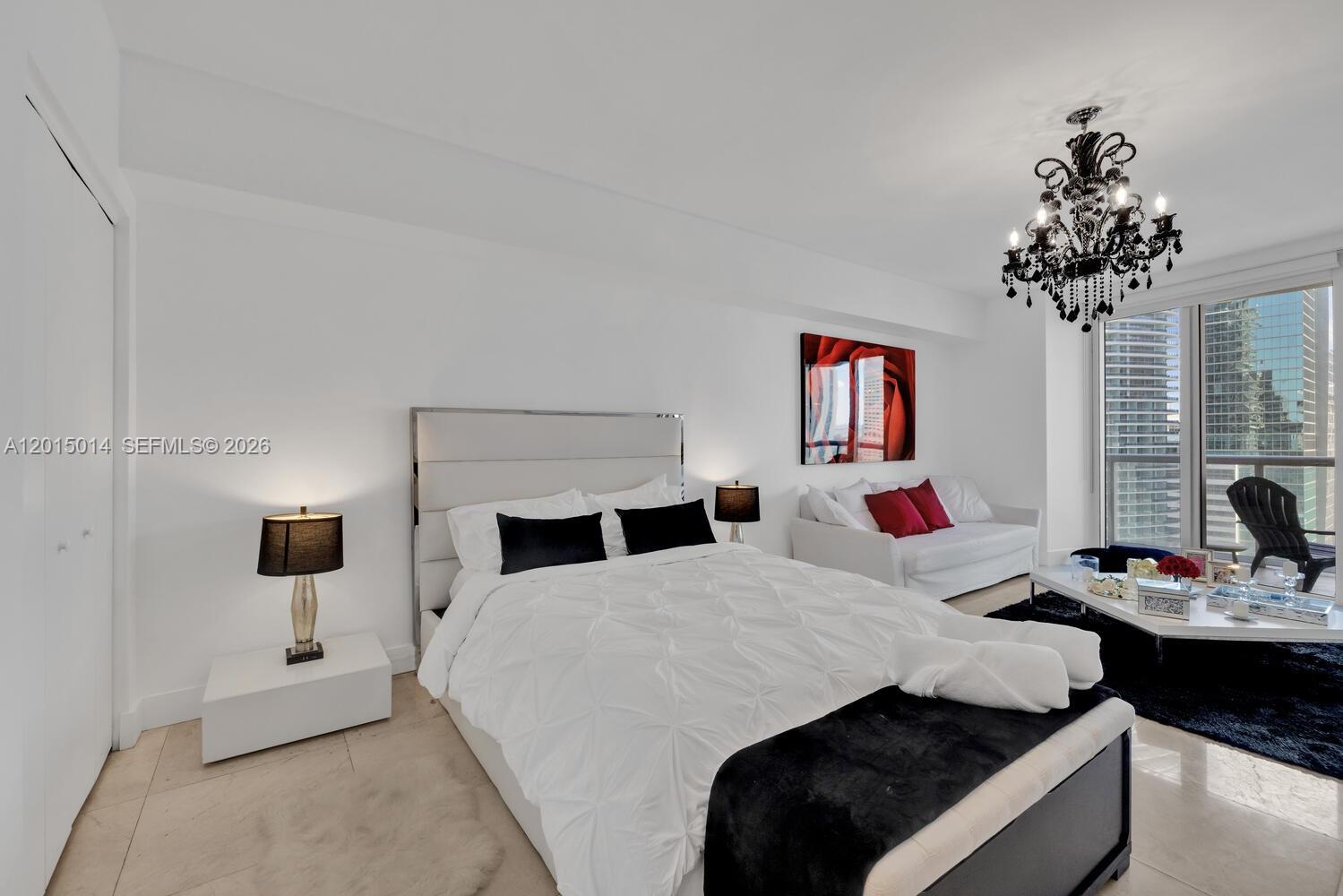 475 Brickell Ave #2610, Miami FL 33131