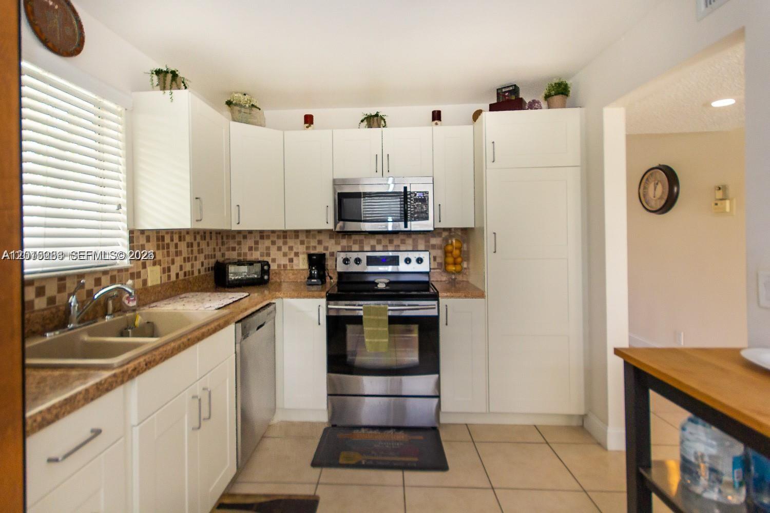 16561 Blatt Blvd #201, Weston FL 33326