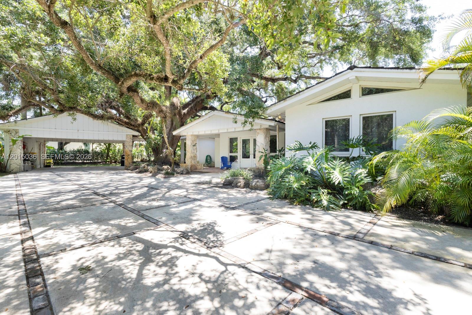 5340 Banyan Dr, Coral Gables FL 33156