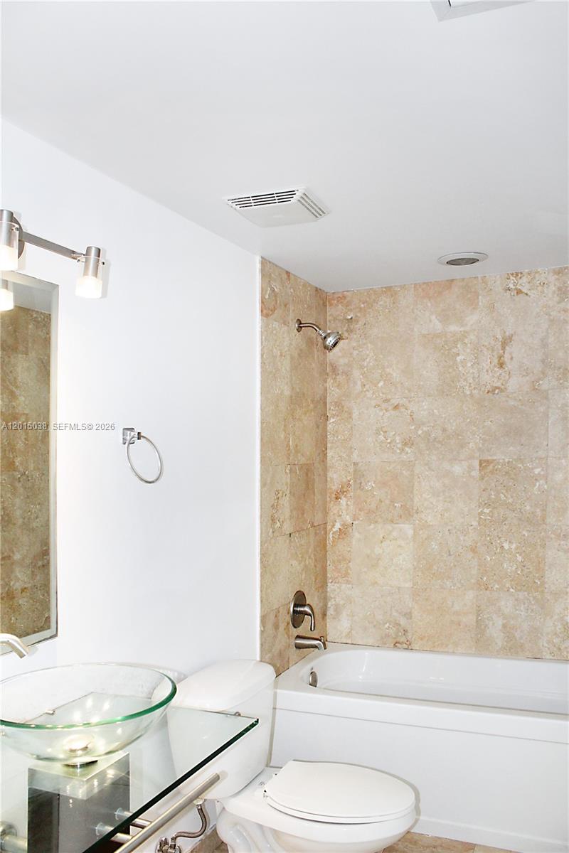350 S Miami Ave #2713, Miami FL 33130
