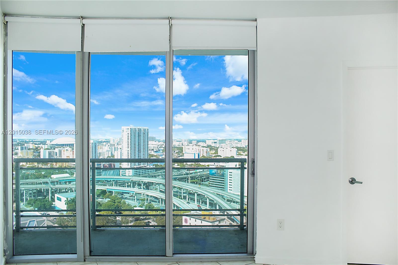 350 S Miami Ave #2713, Miami FL 33130