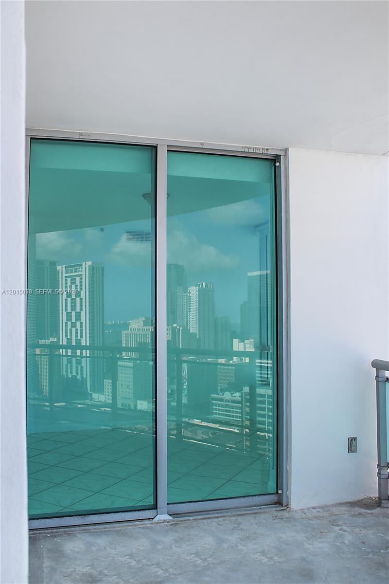 350 S Miami Ave #2713, Miami FL 33130